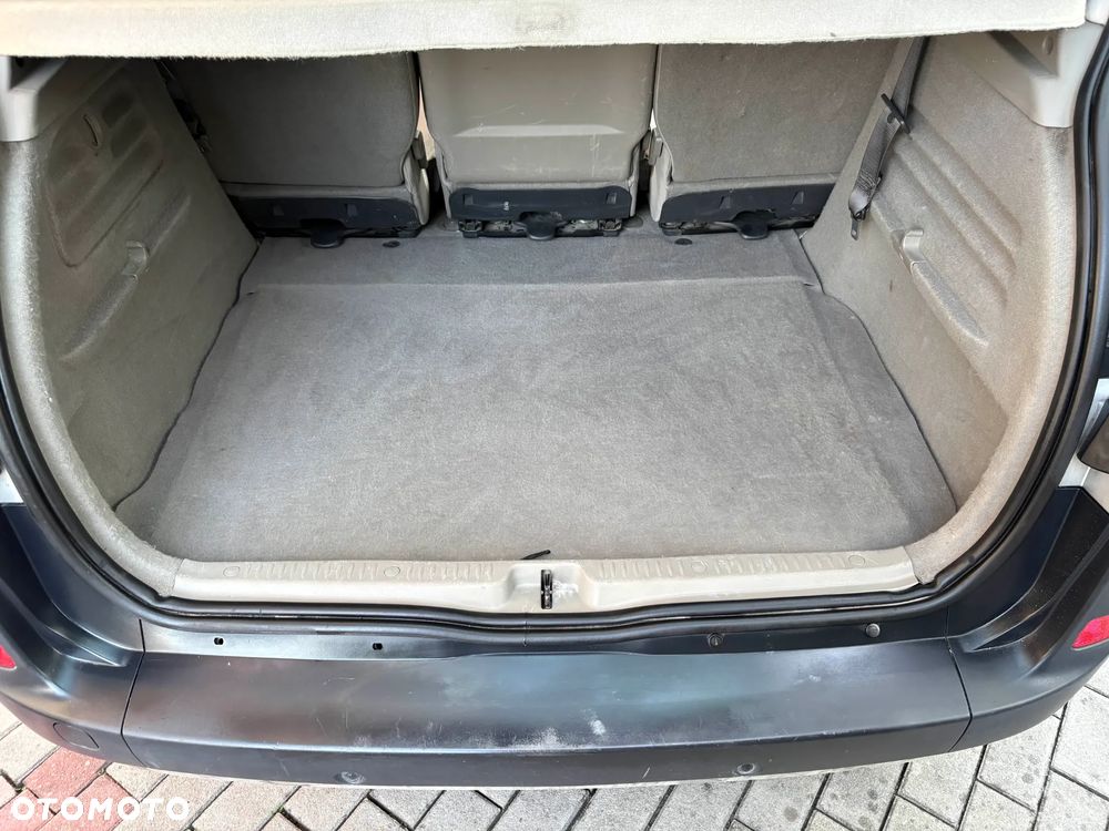 Renault Scenic 1.6 16V Expression - 17