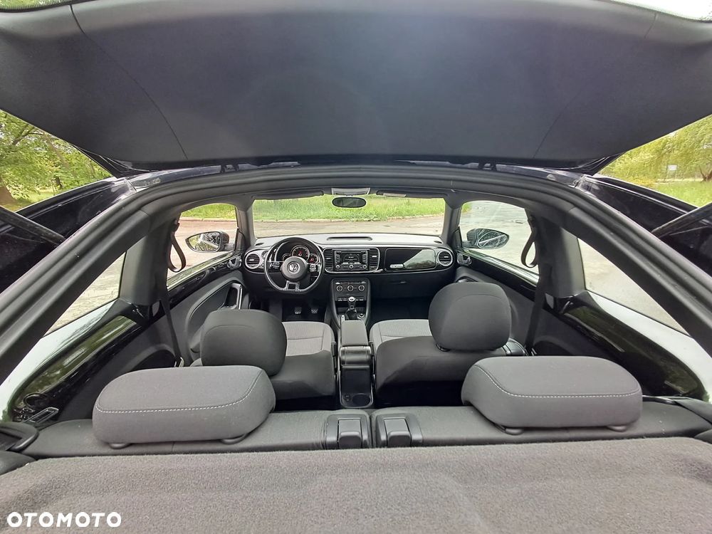 Volkswagen Beetle 1.6 TDI DPF Blue Motion Technologie Design - 9
