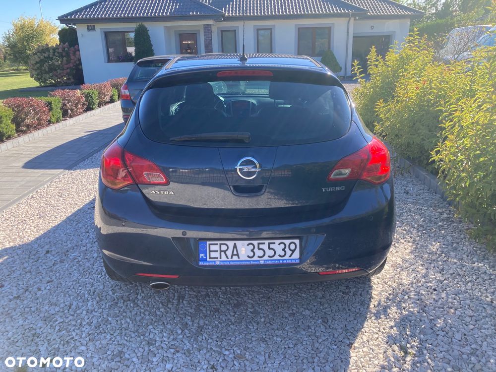 Opel Astra 1.4 Turbo ecoFLEX Start/Stop 150 Jahre - 4