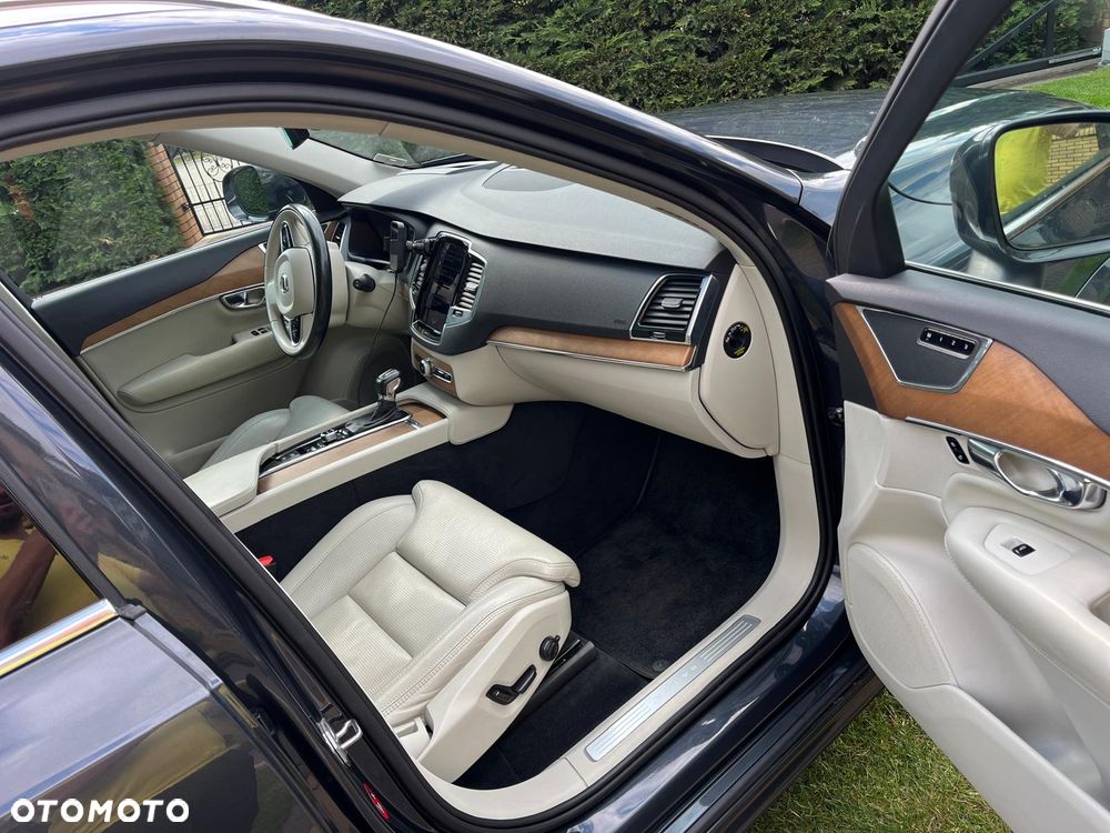 Volvo XC 90 D5 AWD Geartronic Inscription - 19