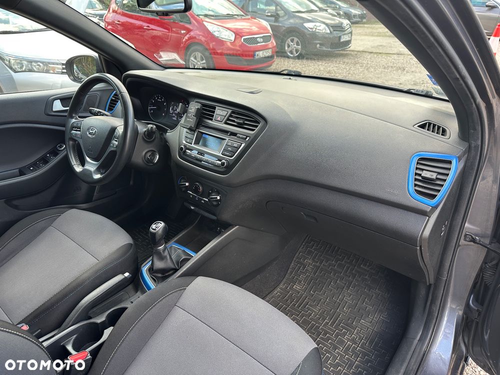 Hyundai i20 1.2 GO - 25