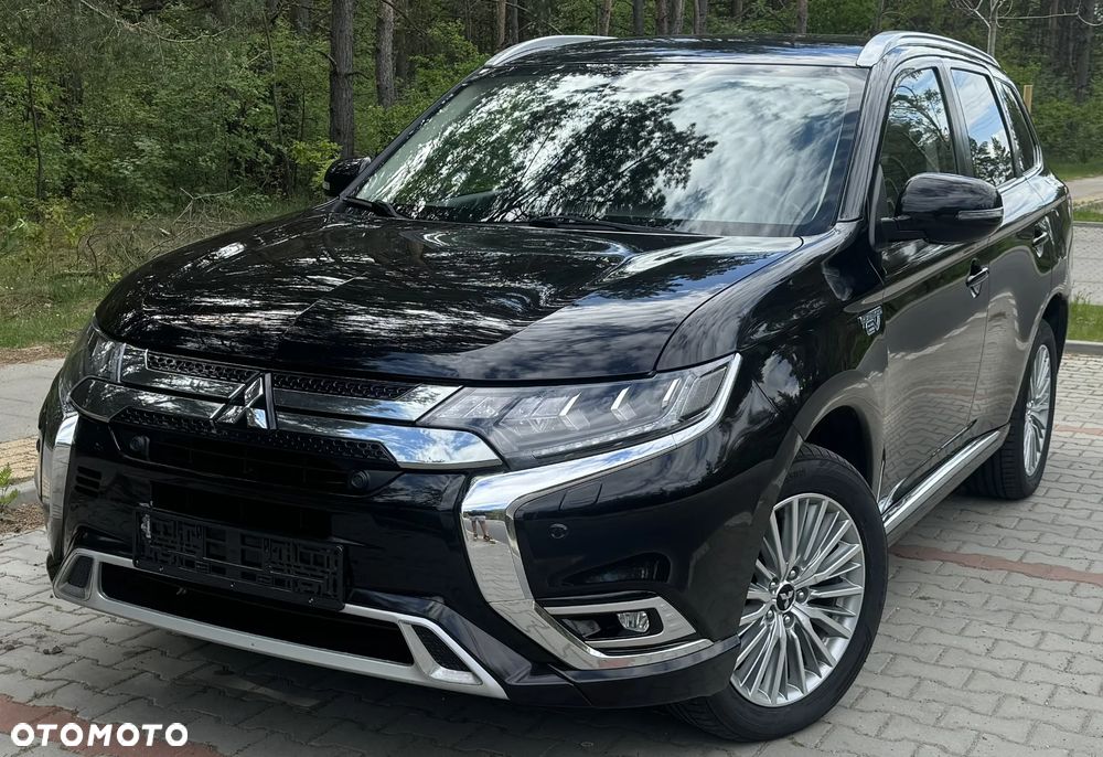 Mitsubishi Outlander 2.4 4WD Diamant+ - 2