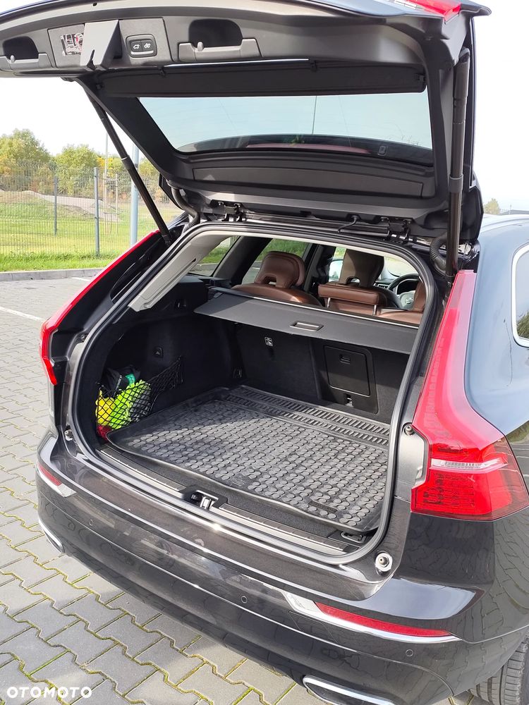 Volvo XC 60 B5 D AWD Inscription - 12
