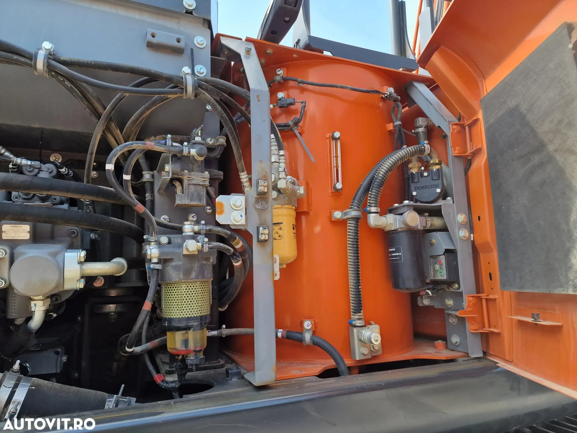 Hitachi ZX350-7, 2020, 9.420h, Cupa 2,2mc NOUA-94.900 Eur+Tva, Masa operationala 26,5t, Consum mediiu 14,1l/h, camera spate, camere laterale, inst picon, AC climatronic, Scaun operator pneumatic, lant 90% ok, STARE FOARTE BUNA, posibil leasing 5 ani-94900Eur - 29
