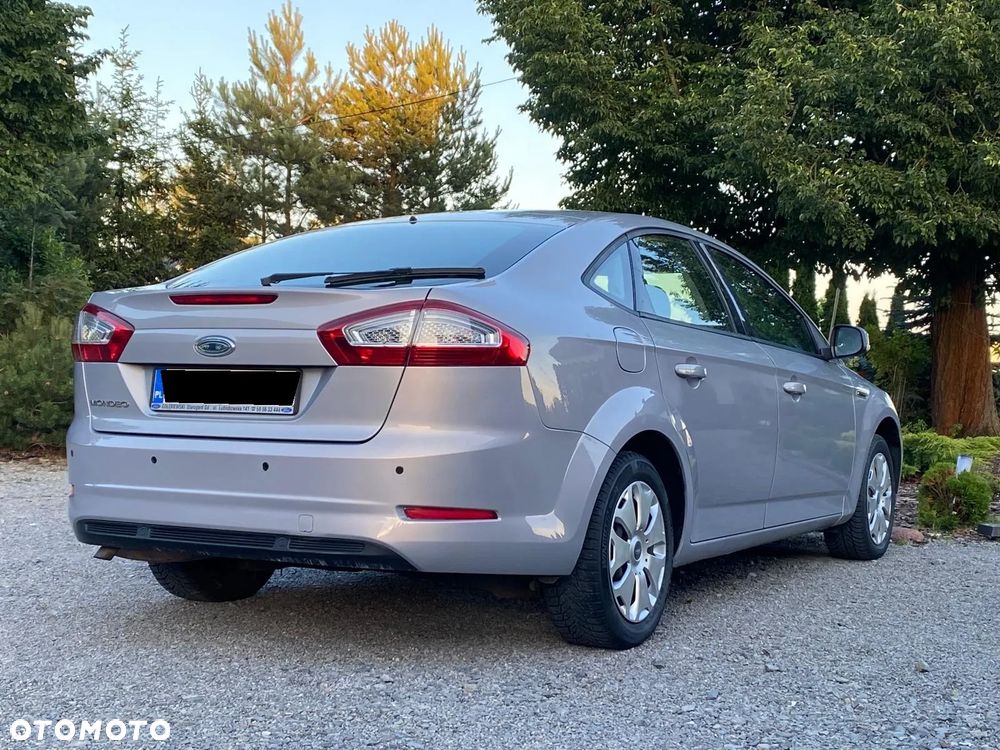 Ford Mondeo 2.0 Ghia Executive - 15