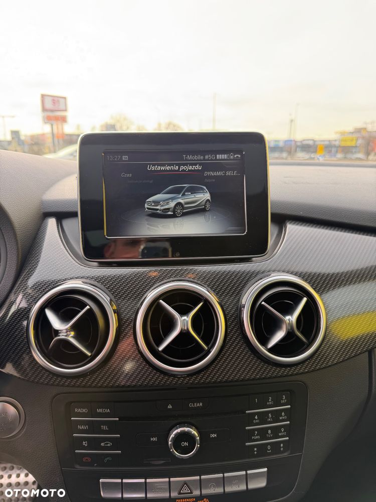 Mercedes-Benz Klasa B 200 (CDI) d 4Matic 7G-DCT AMG Line - 24