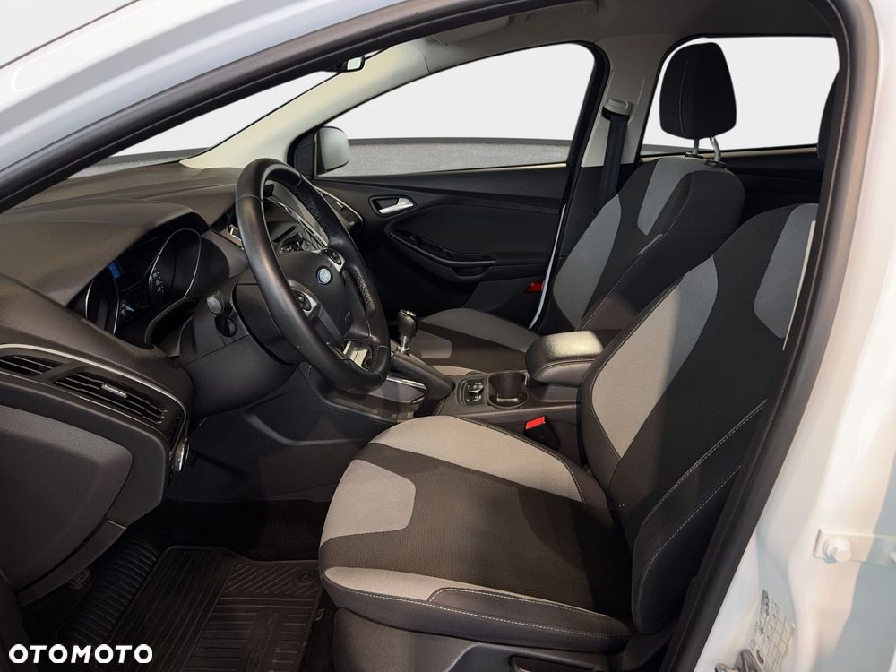 Ford Focus - 11