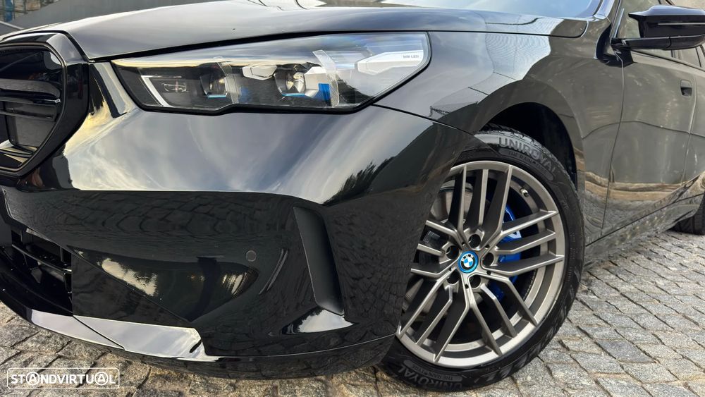 BMW i5 eDrive40 - 39