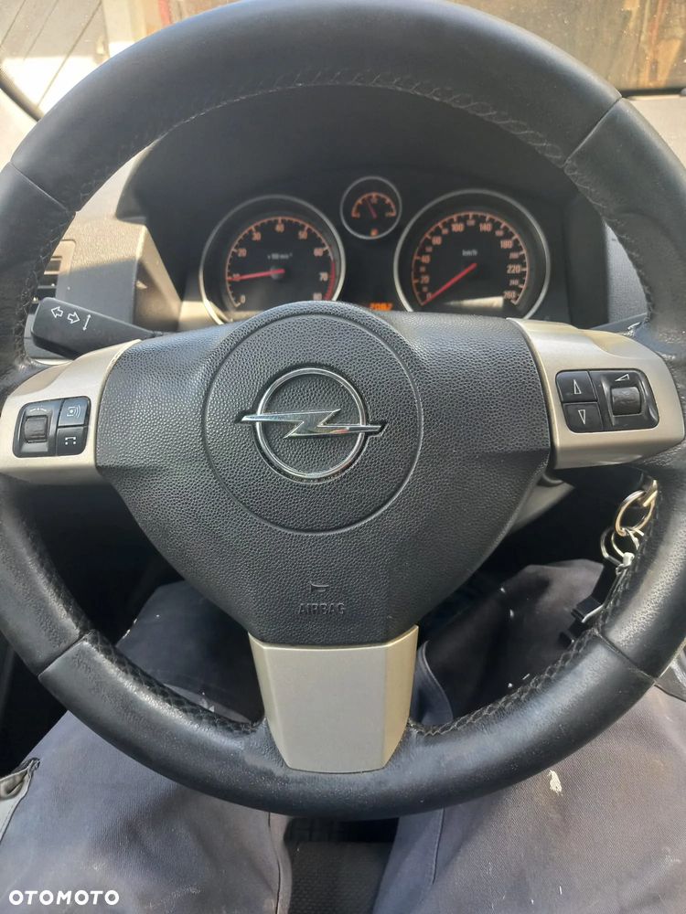 Opel Astra - 14