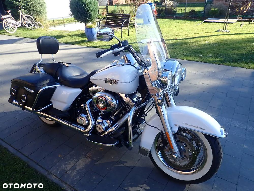Harley-Davidson Touring Road King - 13