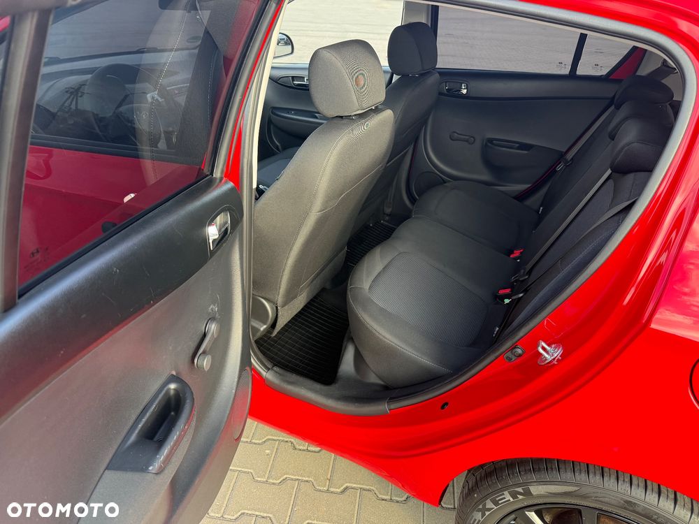 Hyundai i20 1.2 Fifa World Cup Edition - 19