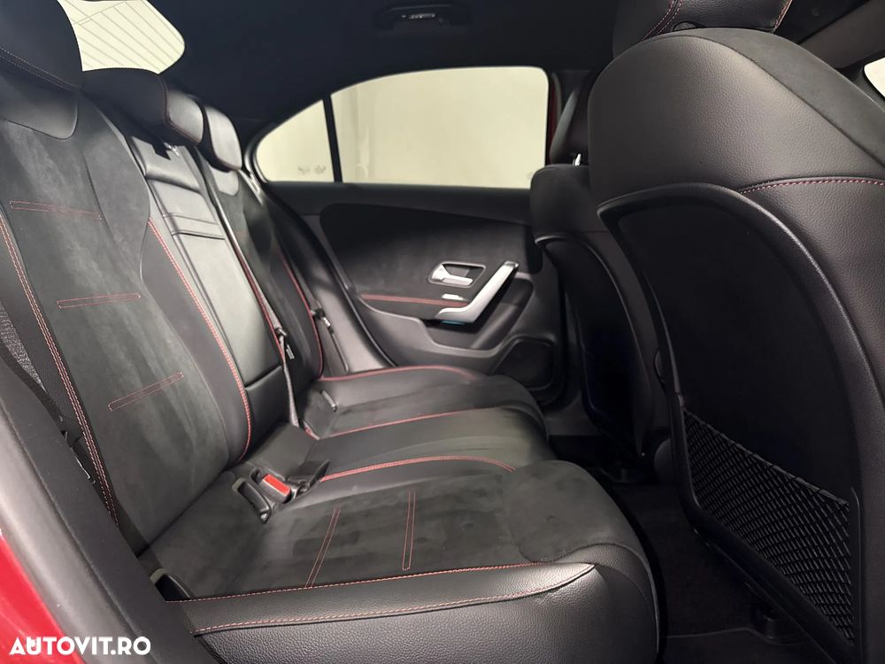 Mercedes-Benz A 200 Sedan 7G-DCT AMG Line - 13