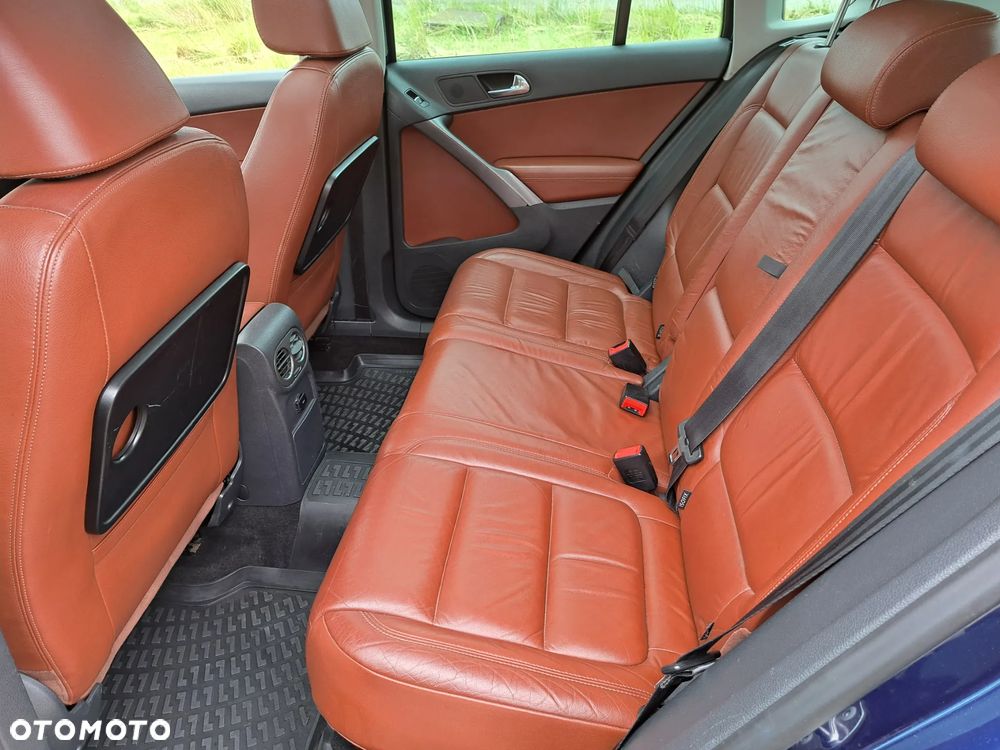 Volkswagen Tiguan - 31
