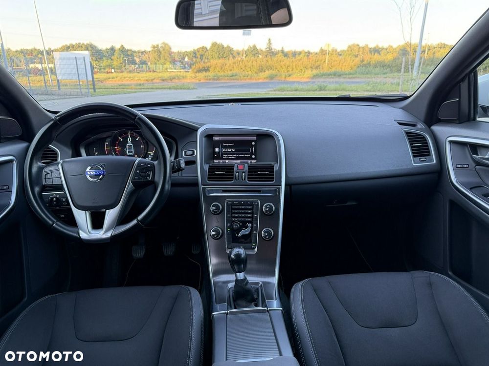 Volvo XC 60 D4 Momentum - 15