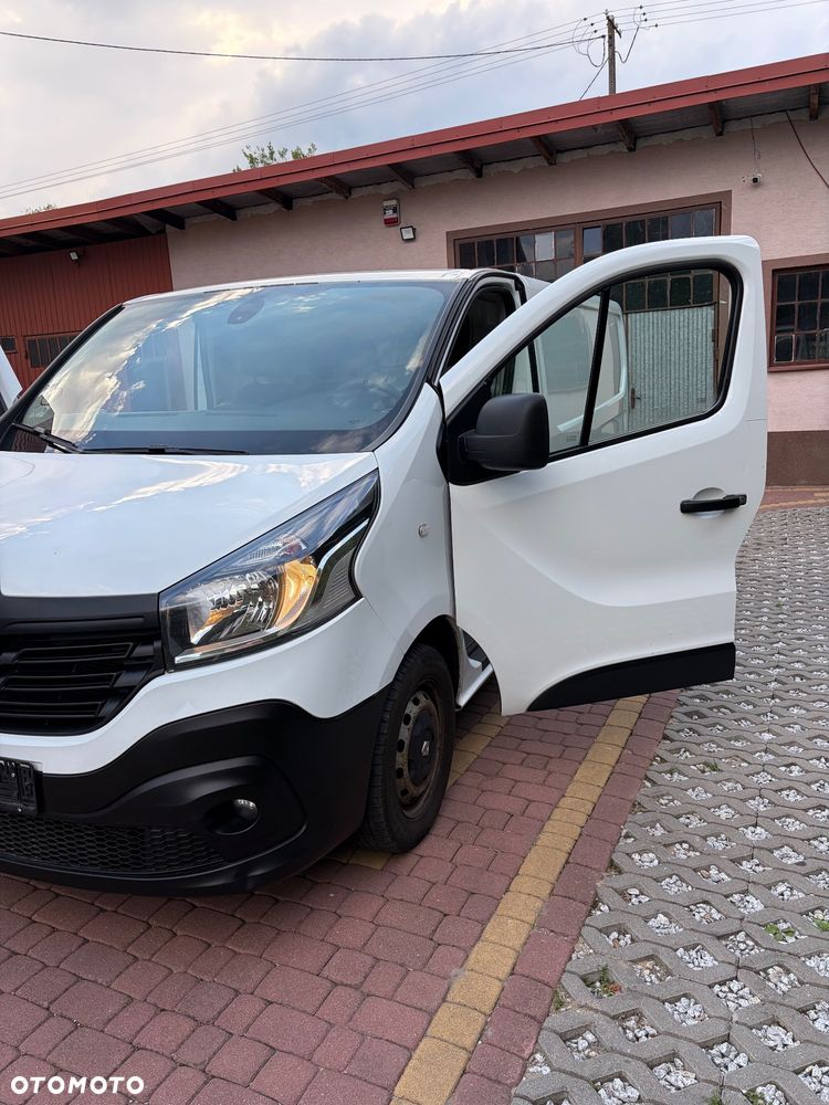 Renault Trafic - 2