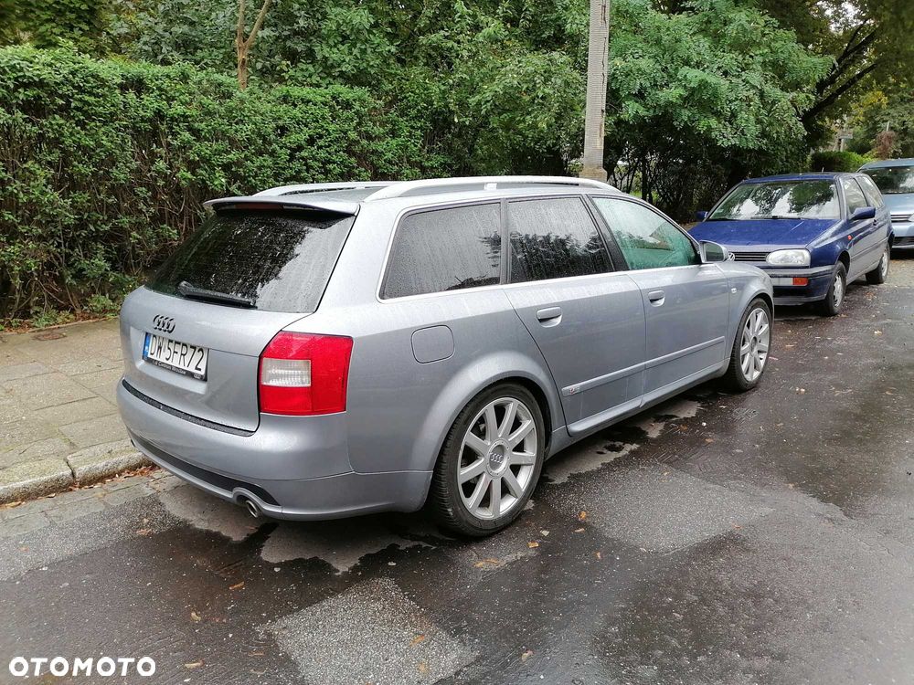 Audi A4 Avant - 2