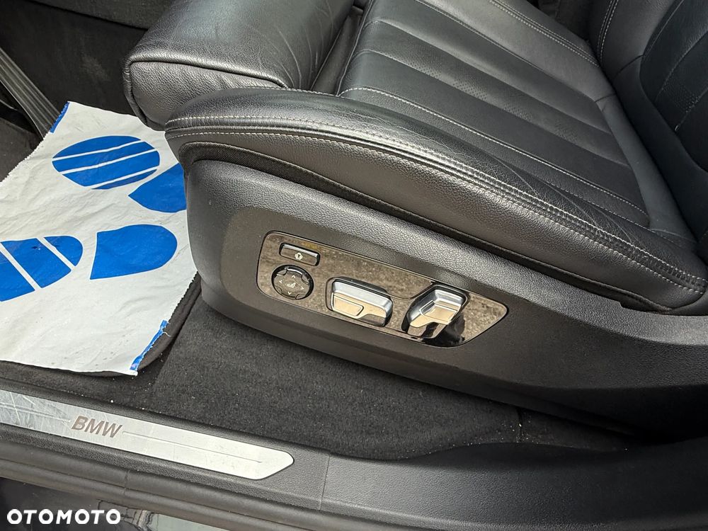 BMW X7 xDrive30d - 10