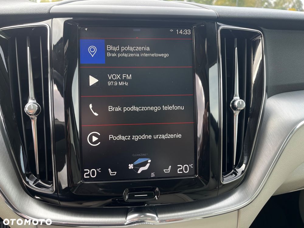 Volvo XC 60 T5 AWD Momentum - 24