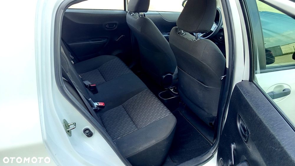 Toyota Yaris 1.0 VVT-i Life - 10