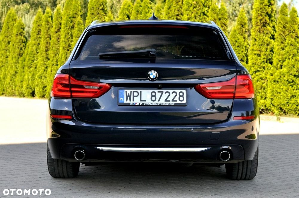 BMW Seria 5 520d Luxury Line sport - 29