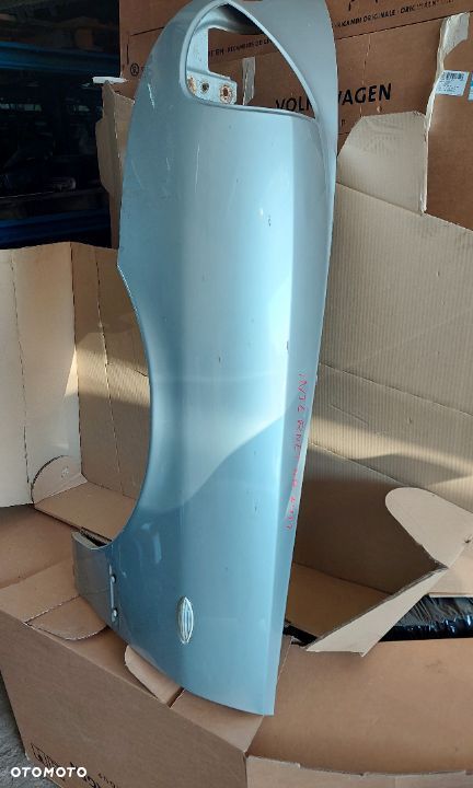 Błotnik Lewy Przód Lancia Thesis Srebrny - 1