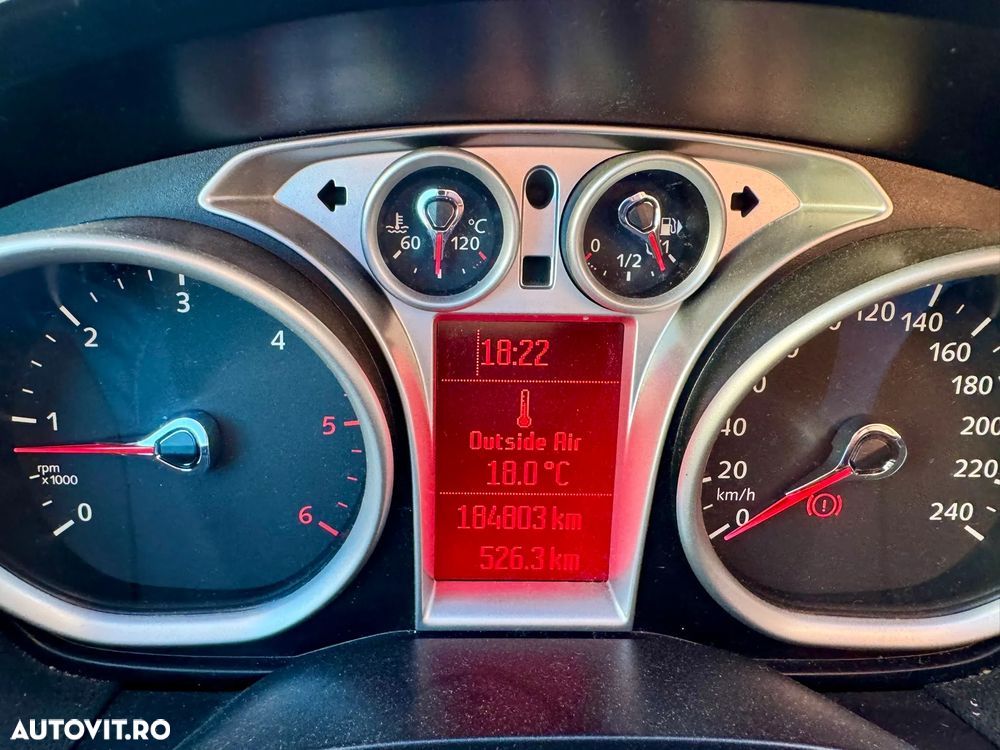 Ford Kuga - 17