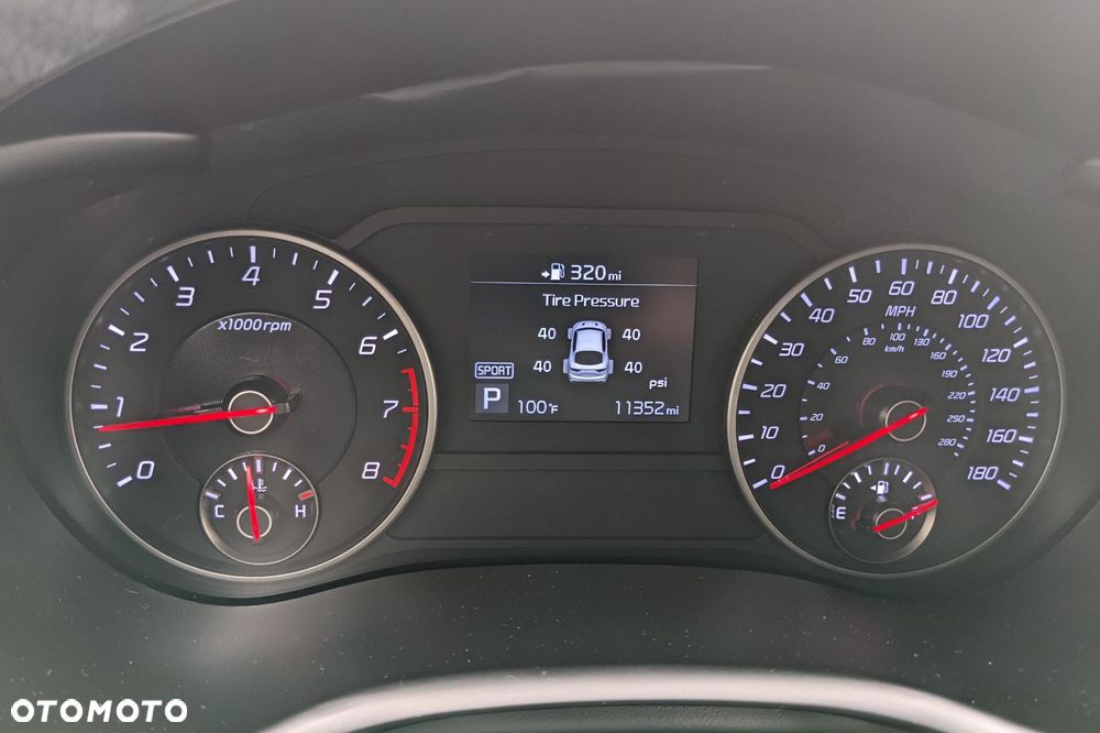 Kia Stinger 3.3 T-GDI AWD GT - 8