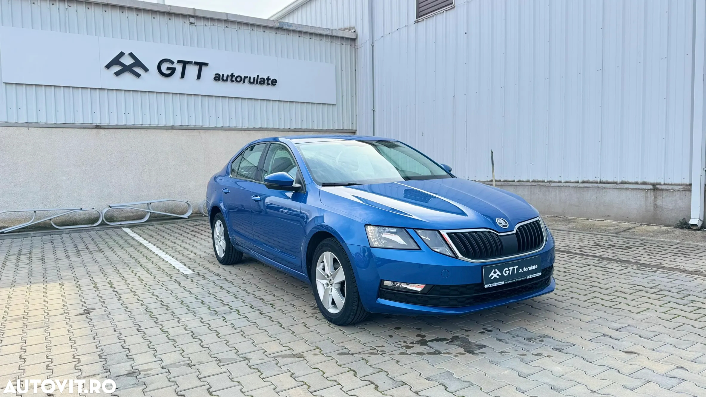 Skoda Octavia 1.6 TDI DSG Ambition - 3