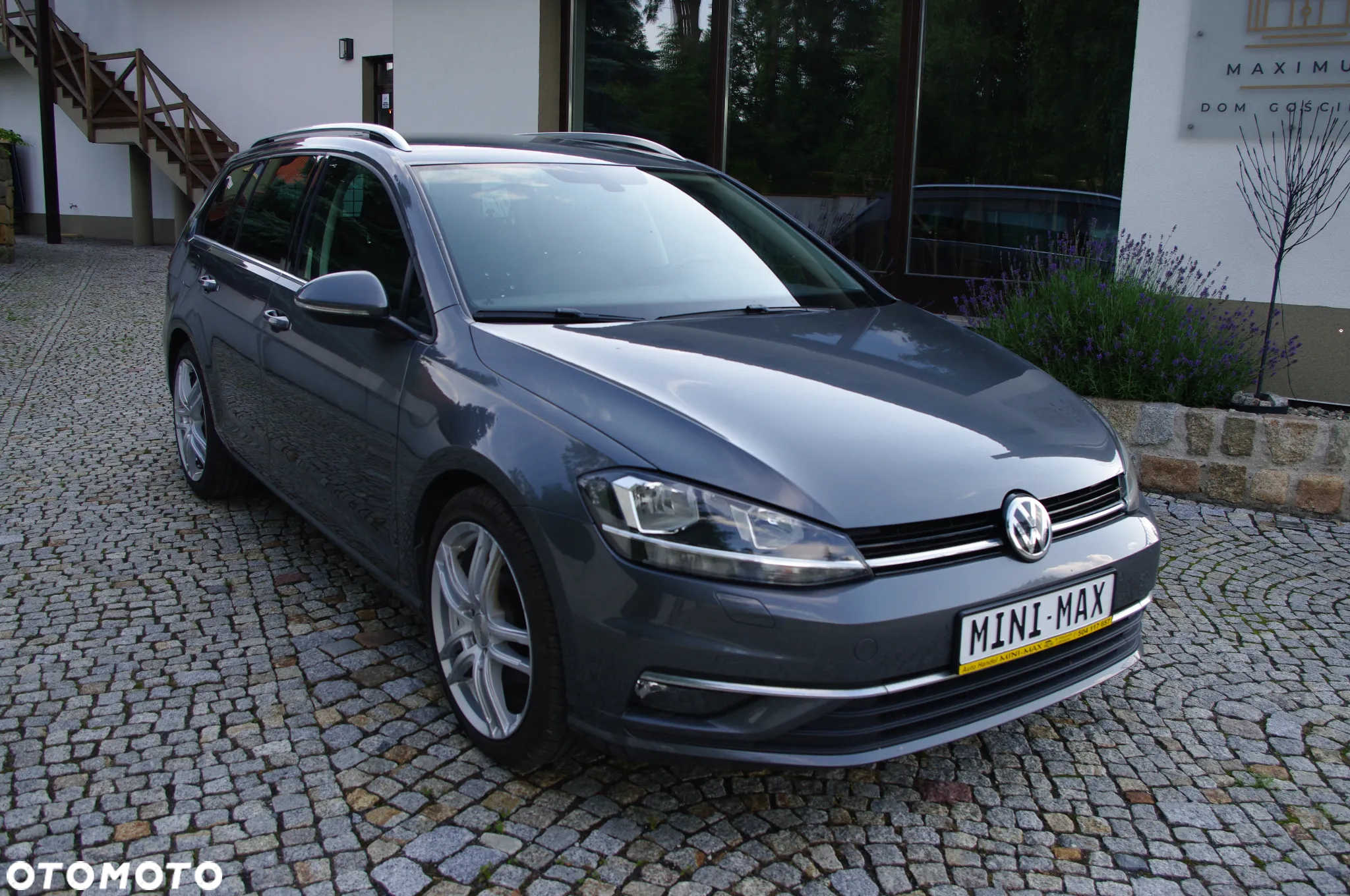 Volkswagen Golf 2.0 BlueTDI DSG Highline - 10