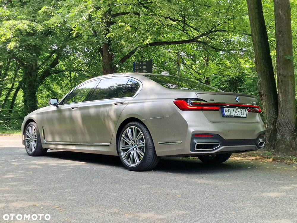 BMW Seria 7 750Li xDrive - 5