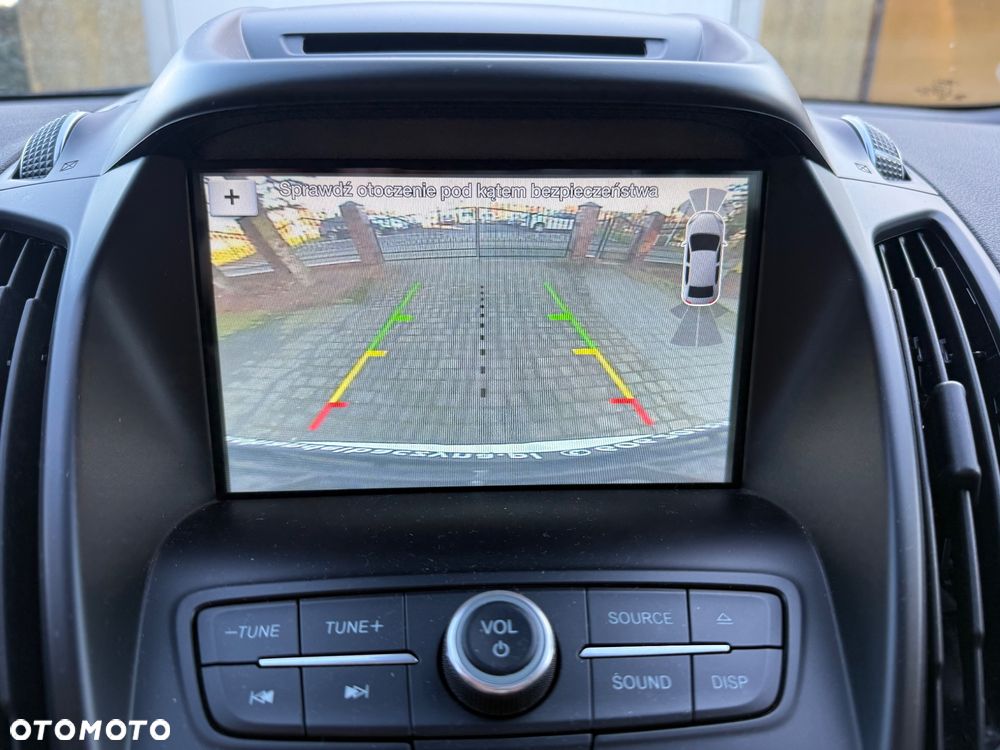 Ford Kuga 1.5 EcoBoost 2x4 Titanium - 26