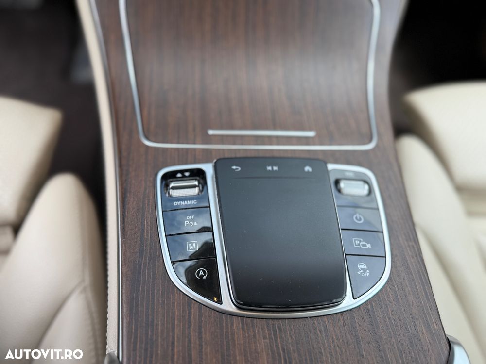 Mercedes-Benz GLC 220 d 4MATIC 9G-TRONIC AMG Line - 10