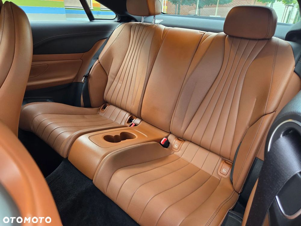 Mercedes-Benz Klasa E 400 d 4Matic 9G-TRONIC AMG Line - 31