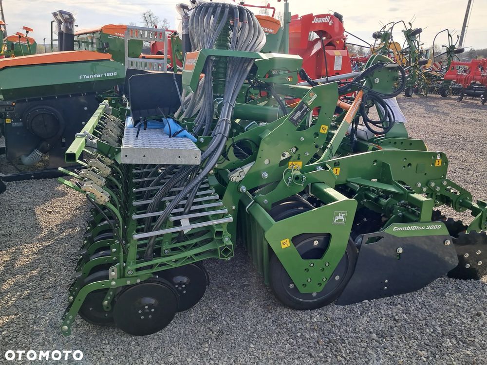 Amazone Avant 3002 CombiDisc 3000 FTender 2200-C - 1