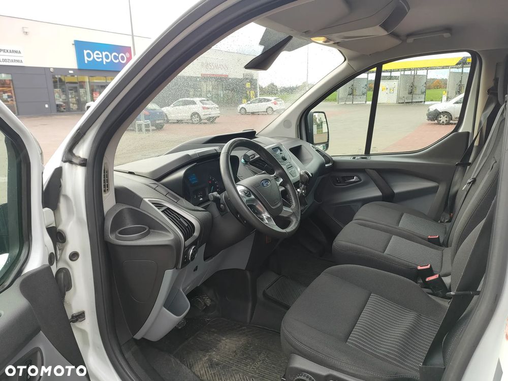 Ford Transit Custom - 12