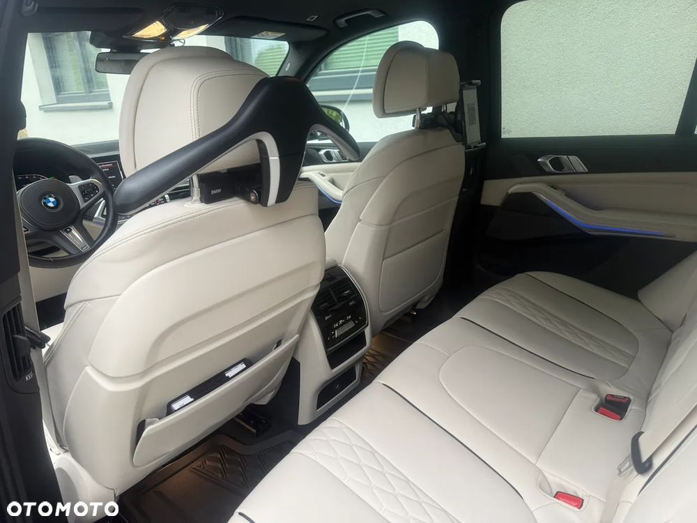 BMW X5 xDrive40d mHEV - 19