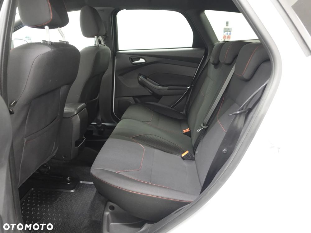 Ford Focus 1.5 EcoBoost ST-Line Black ASS - 23