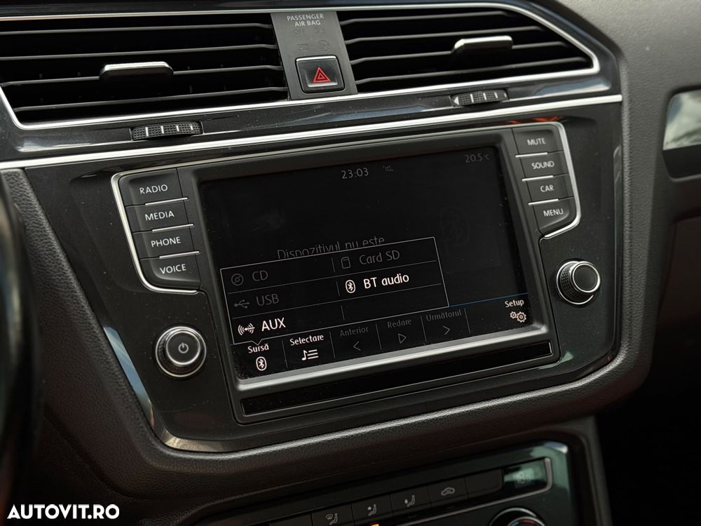 Volkswagen Tiguan - 36
