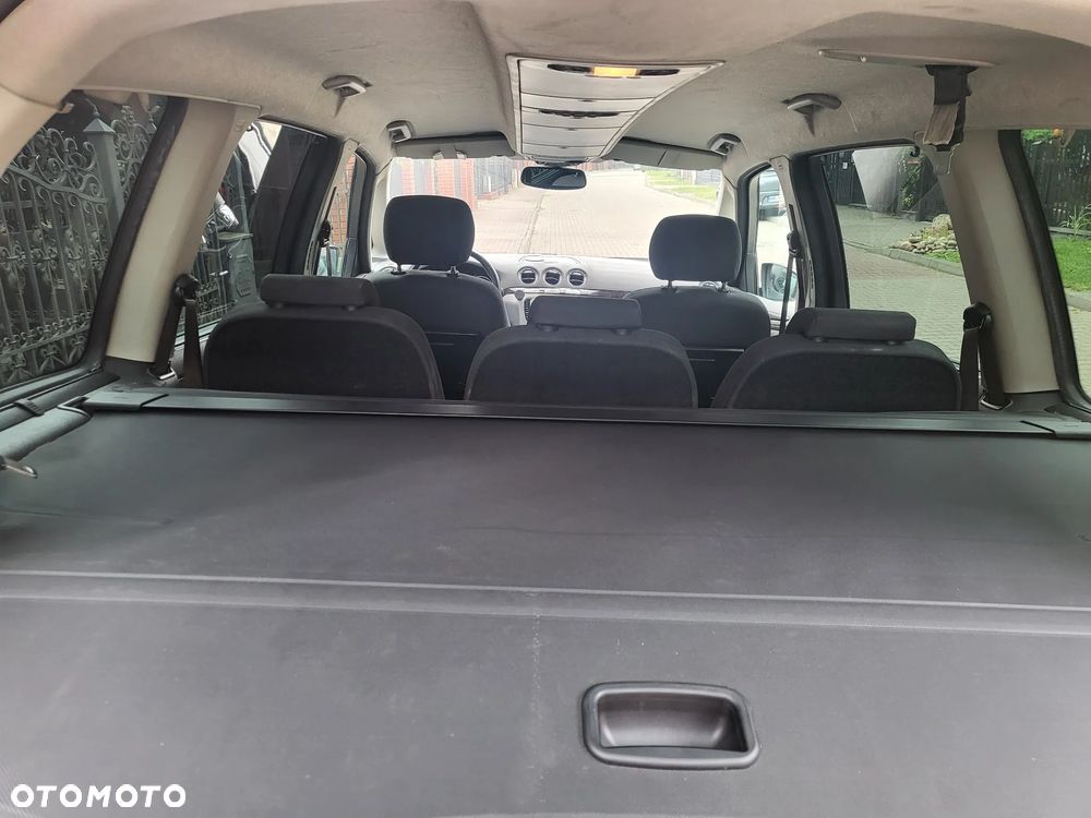 Ford Galaxy 2.0 TDCi Ghia - 7