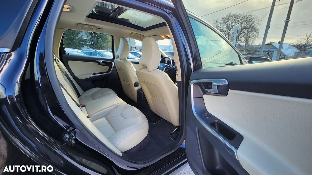 Volvo XC 60 D4 Geartronic Momentum - 31