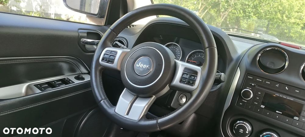 Jeep Compass 2.0 4x2 North - 27