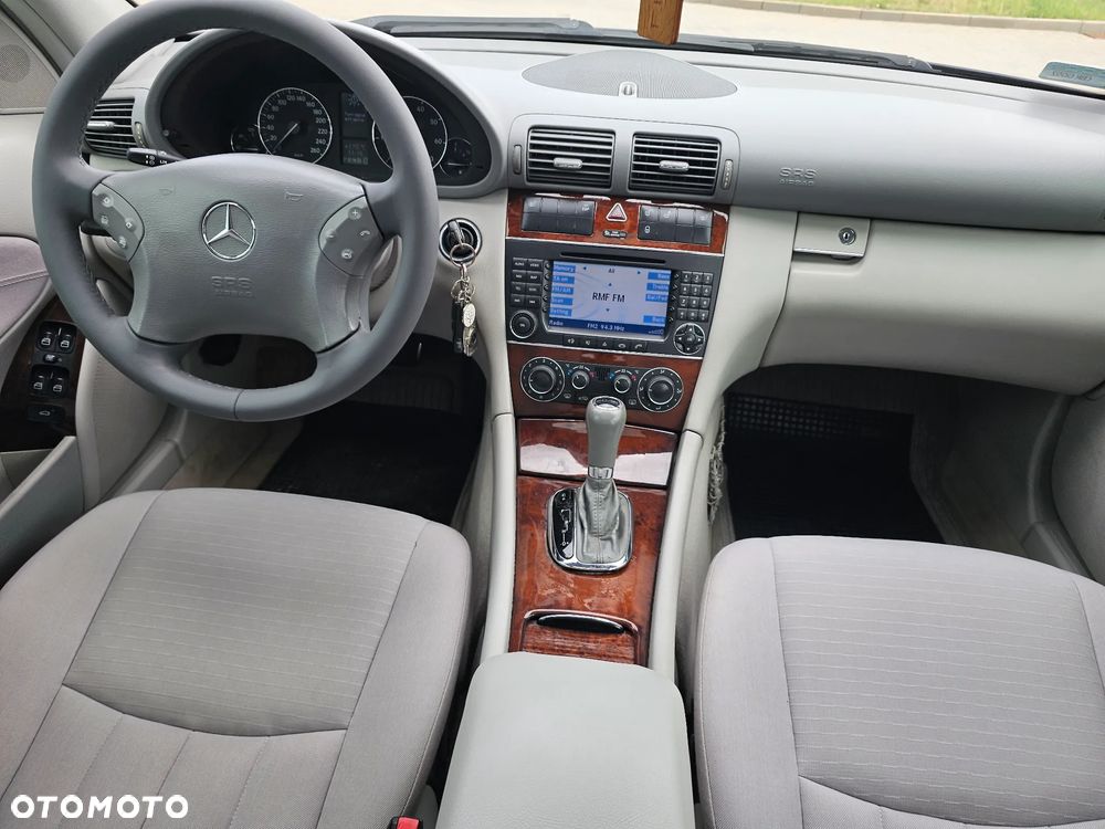 Mercedes-Benz Klasa C 280 7G-TRONIC Elegance - 6