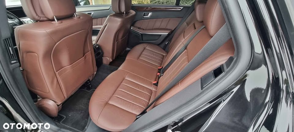 Mercedes-Benz Klasa E 350 BlueTEC 4Matic 7G-TRONIC Elegance - 8