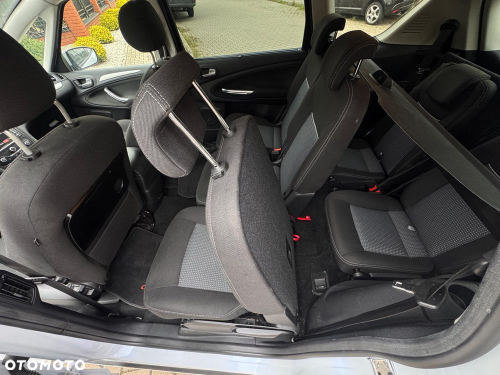 Ford S-Max - 27