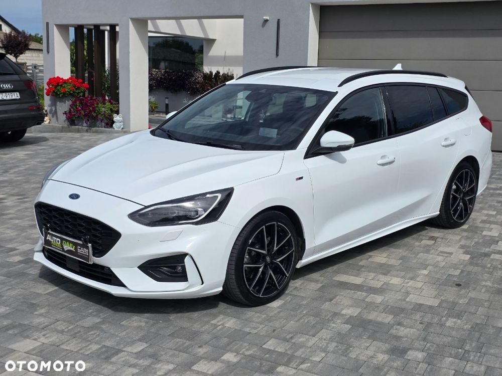 Ford Focus - 33