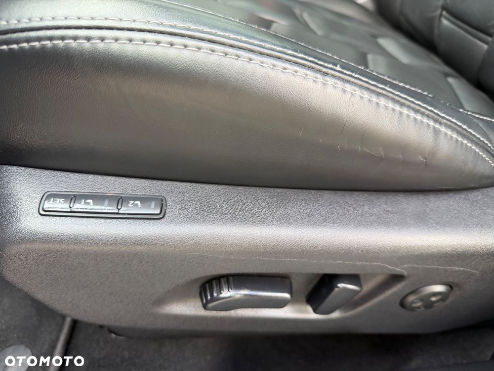 Nissan Qashqai 1.6 dCi Xtronic TEKNA+ - 11