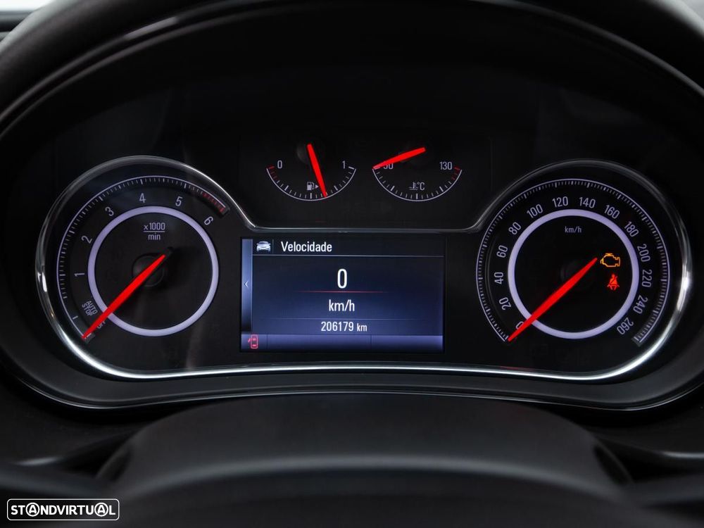 Opel Insignia Sports Tourer - 21