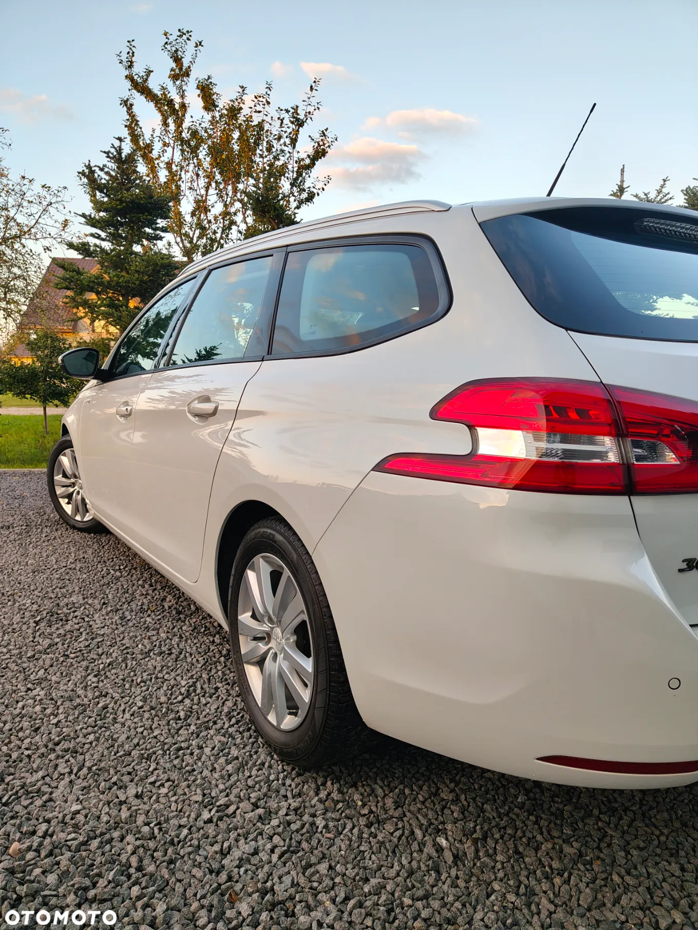Peugeot 308 1.6 BlueHDi Business Line S&S - 16