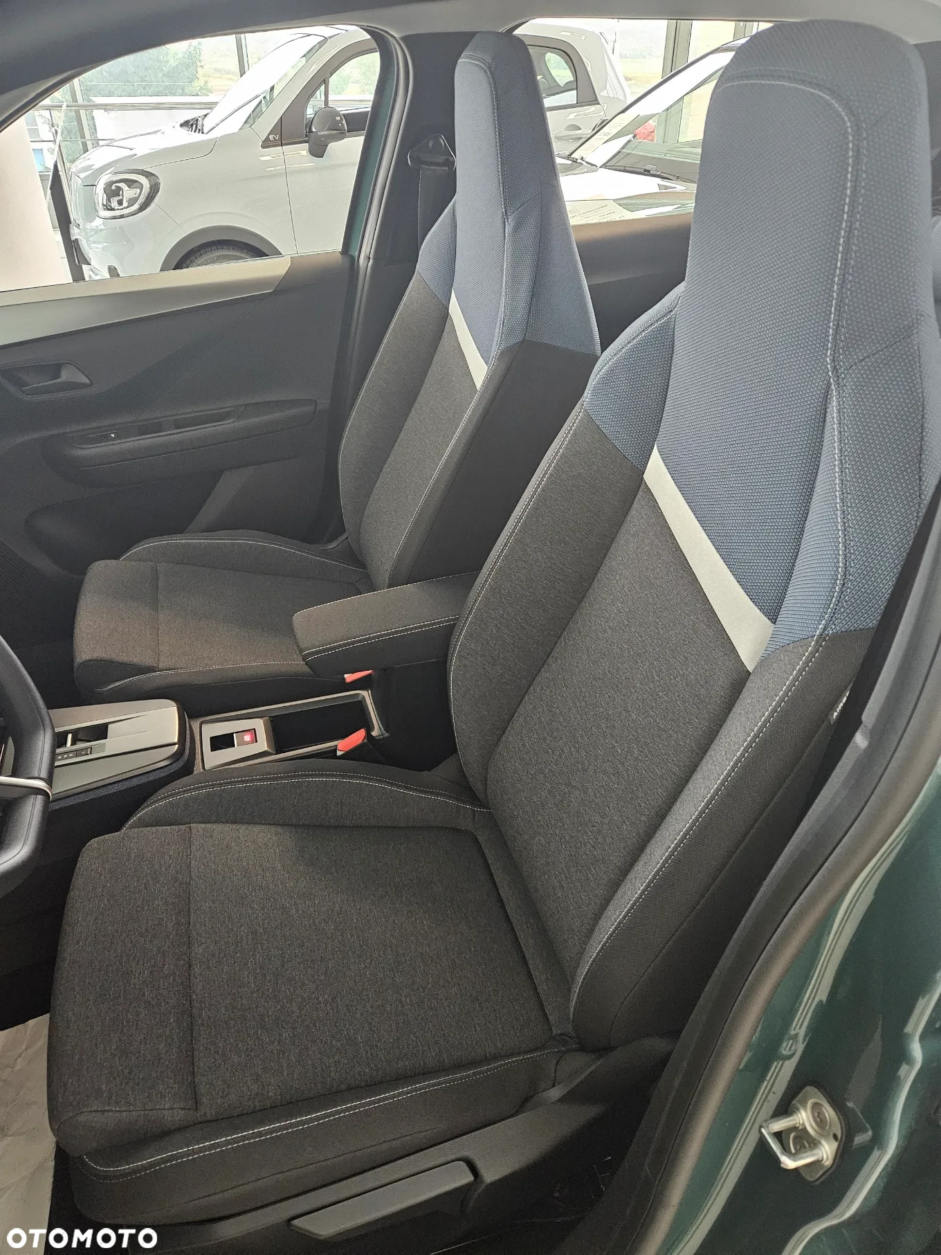 Opel Frontera 1.2 T mHEV Edition eDTC6 - 8