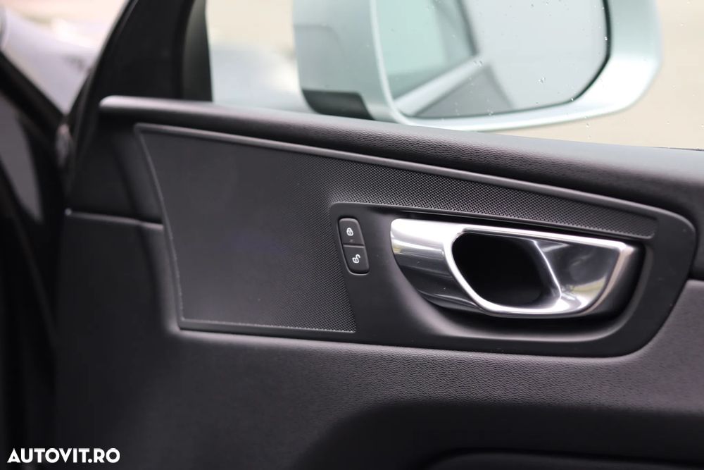 VOLVO XC60 2019 — imagine 35